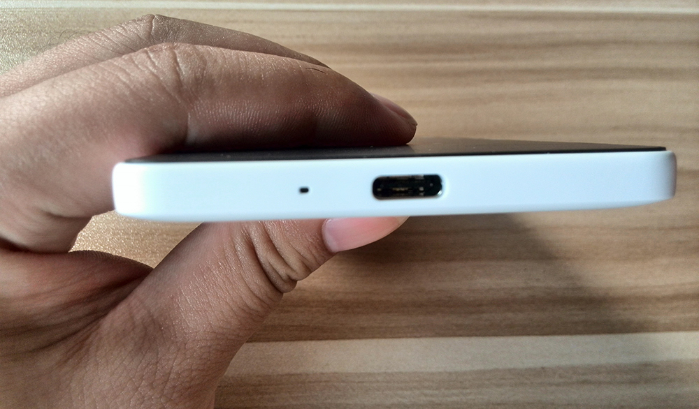 Xiaomi Mi 4C mobile phone